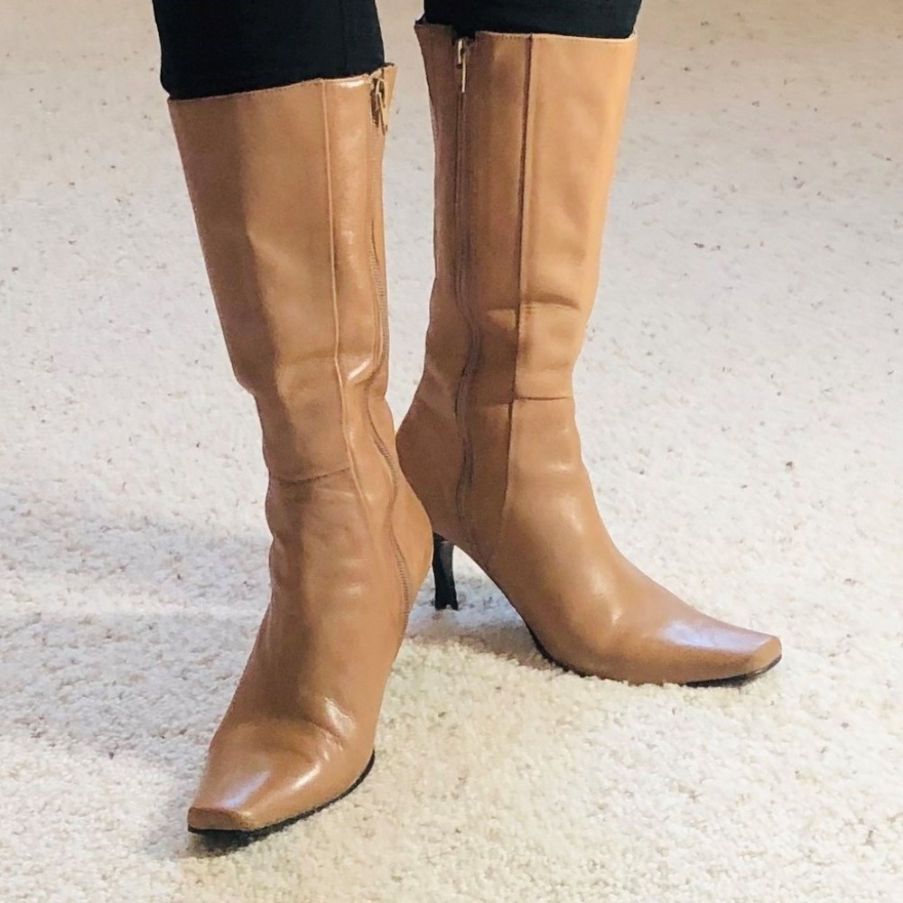 Elegant Tan Heeled Boots